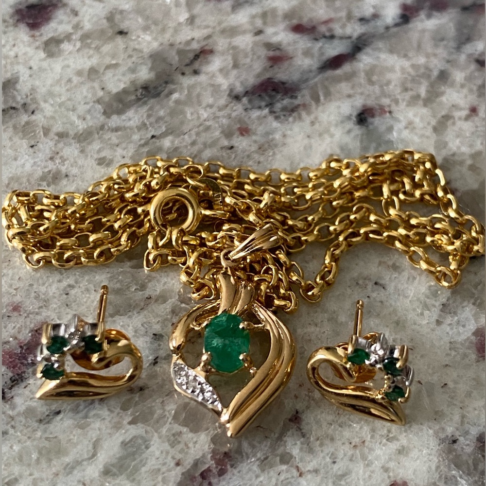 Solid 14K Gold Heart Gemstone Diamonds Studs W Chain & Genuine Diamonds Pendant